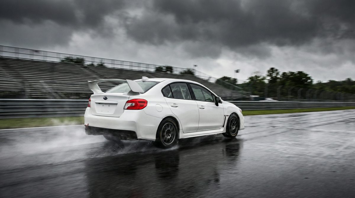 小马拉大车轿车视频